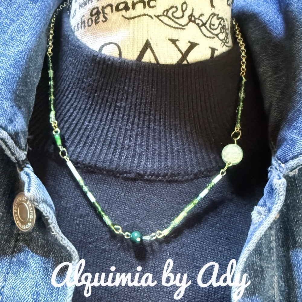 Alquimia Vibrant Green gemstones beaded choker Necklace